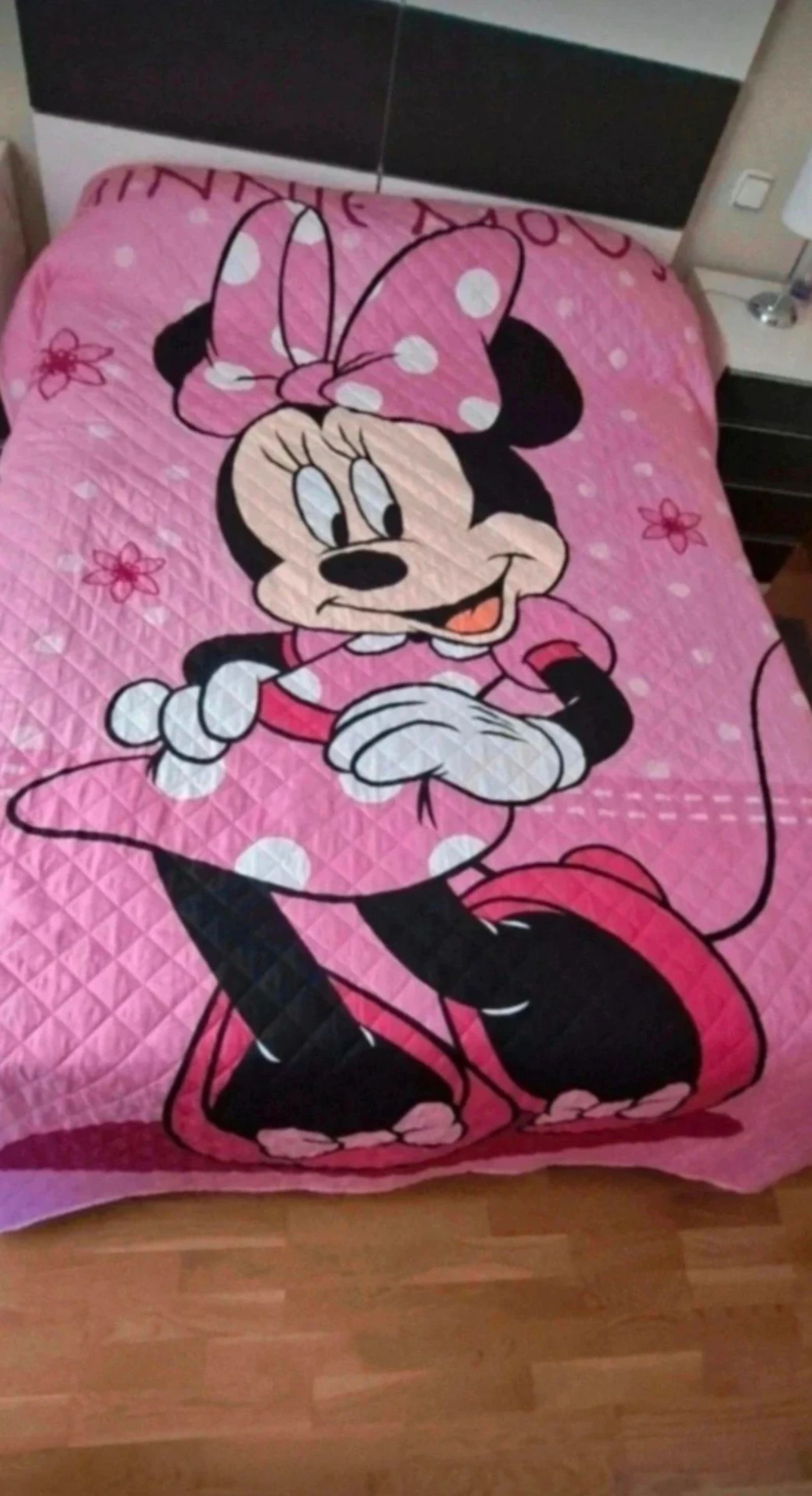 Colcha infantil de verano. Minnie Mouse. Cama de 90/105